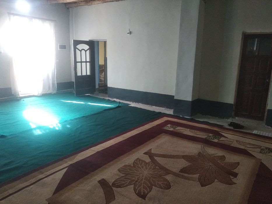 Уй сотилади 200метр кв келишилган холда квартирага алмаштирилиш мумкин