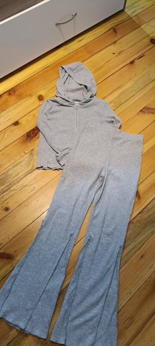 Голям лот дрехи  .