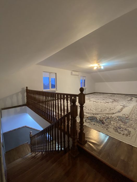 Продается 2 этажный дом мансард