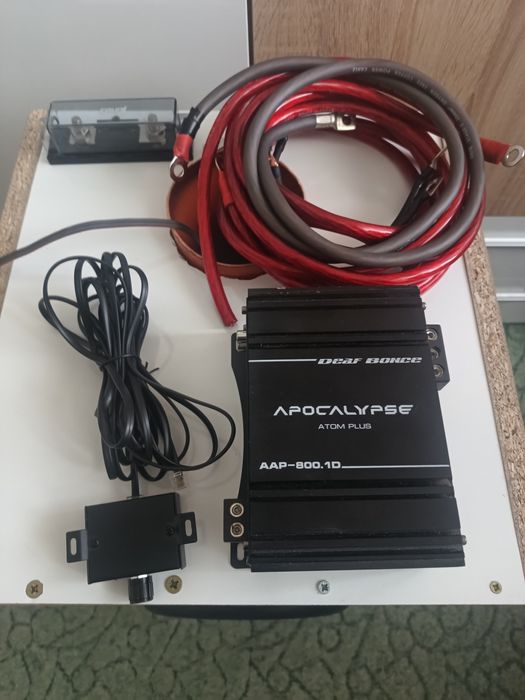 Бас каса deafbonce + усилвател