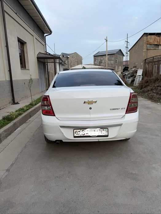 Cobalt chevrolet avtomobili
