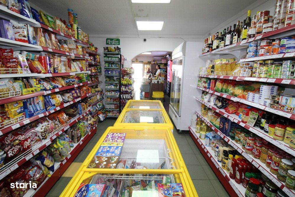Vând spațiu comercial în Hunedoara, zona Micro 5/2, 64mp
