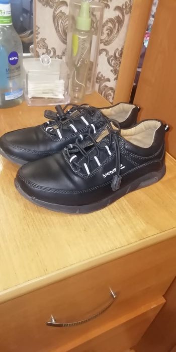 Продам ботиночки на мальчика