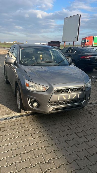 Dezmembram Mitsubishi ASX