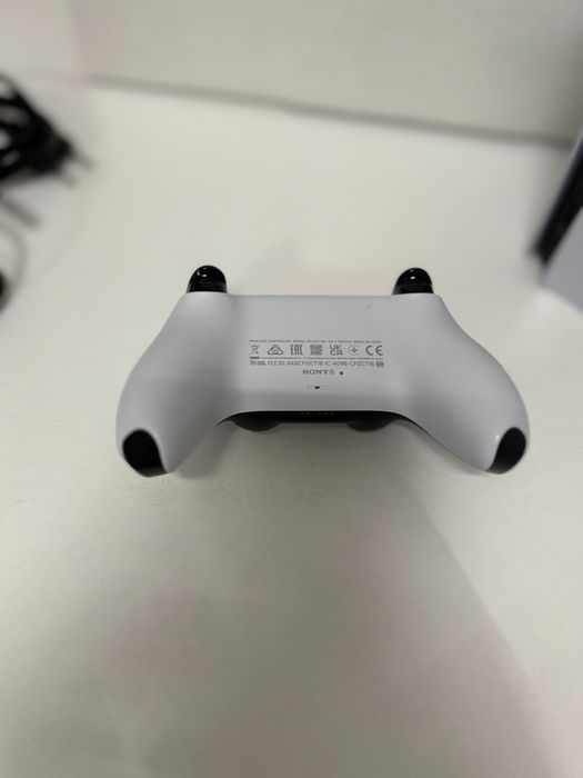 PlayStation 5 1TB в отлично състояние !