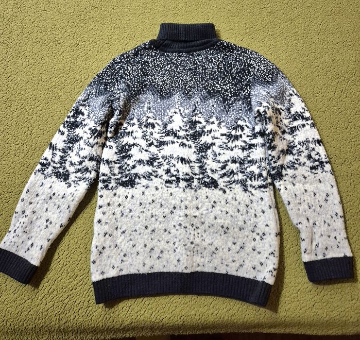 Продам детский свитер