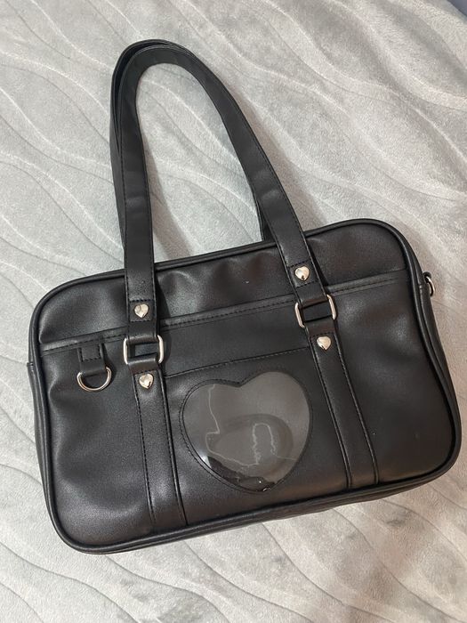 Новые сумки все по 2000