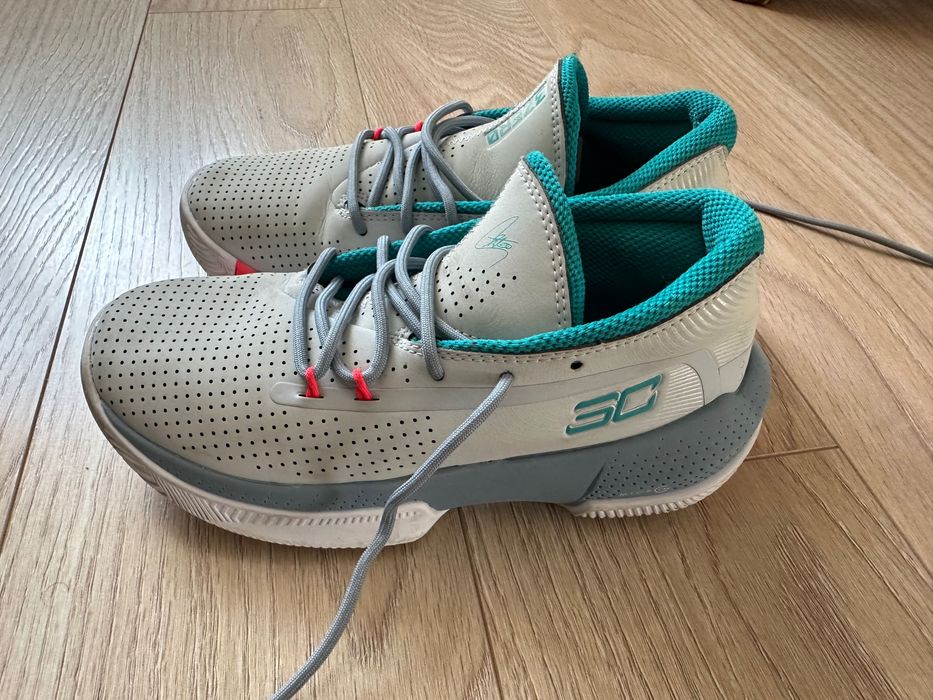 Продавам Чисто нови маратонки Under Armour