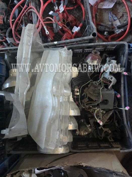 BMW фарове на части щипка, скоба, лупа, моторче, баласт, модул, крушка, инсталация, фасунга БМВ **
