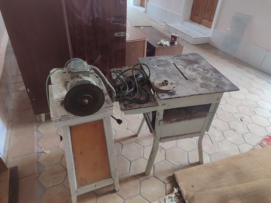 Taxta kesadigan stanok.