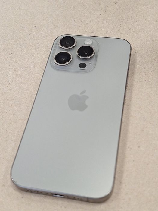 Продам iPhone 15 pro