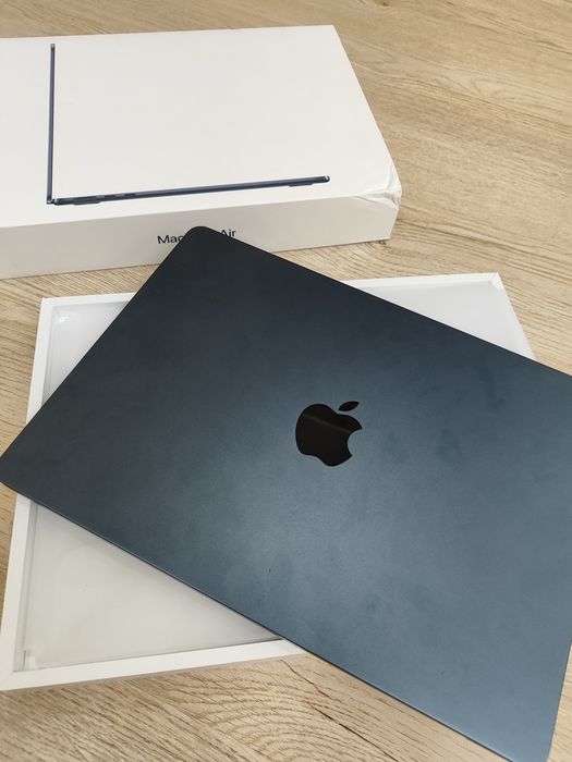 MacBook Air M2 8/256 LLA