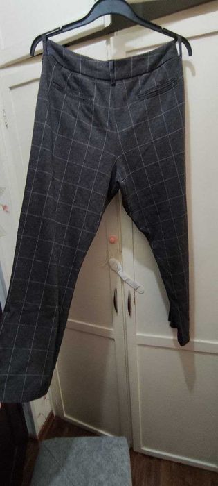 Брюки, футболки, майки женские 52-54 размер