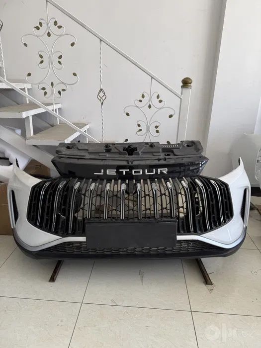 Решётка радиатора Jetour X50.