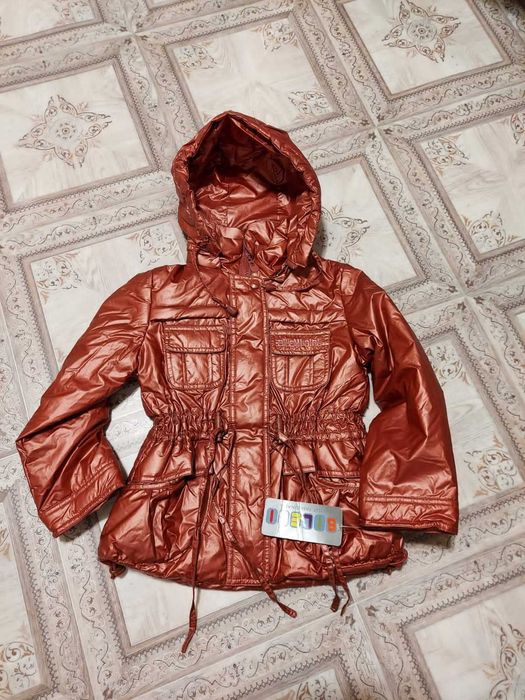 Куртка на девочку на весну