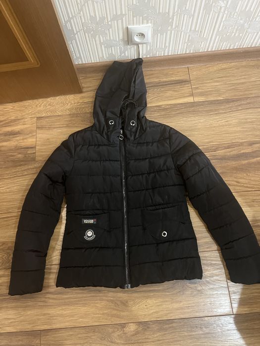 Продам куртку в хорошем состоянии