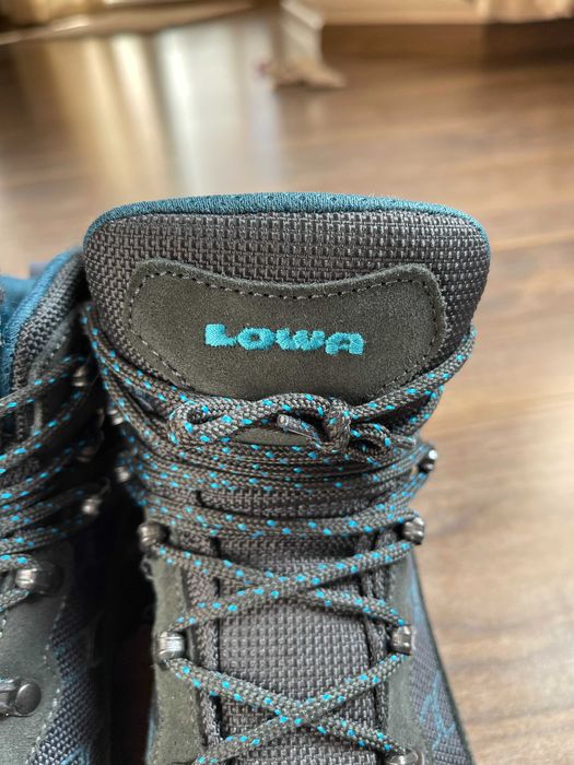 Мъжки боти LOWA, GORE-TEX, чисто нови, уникални, топли и модерни.