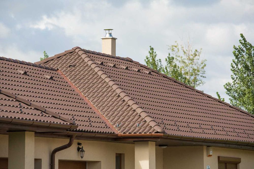 Reparații de urgență și montaj acoperișuri - Constatare gratuită!