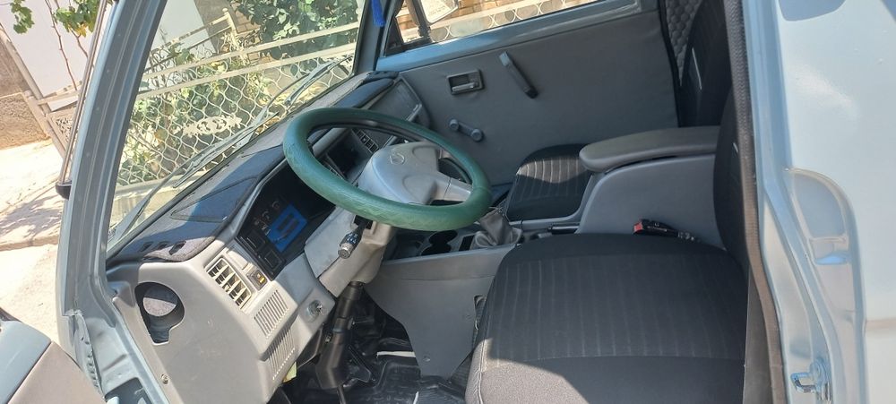 Damas labo sotiladi