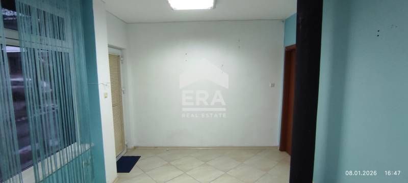 Търговско помещение под наем в район ЗК Тракия, гр. Варна