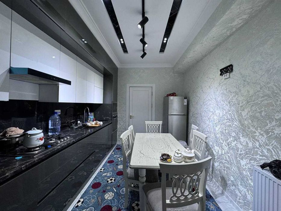 2 хоналик квартира 7 кават янги лифтлик дом, голубой экран