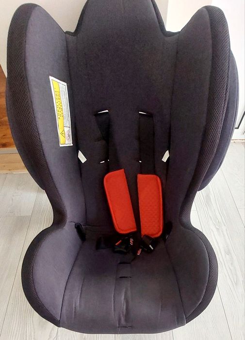 Chipolino стол за кола