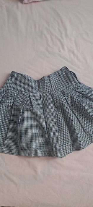 Полички  на Зара