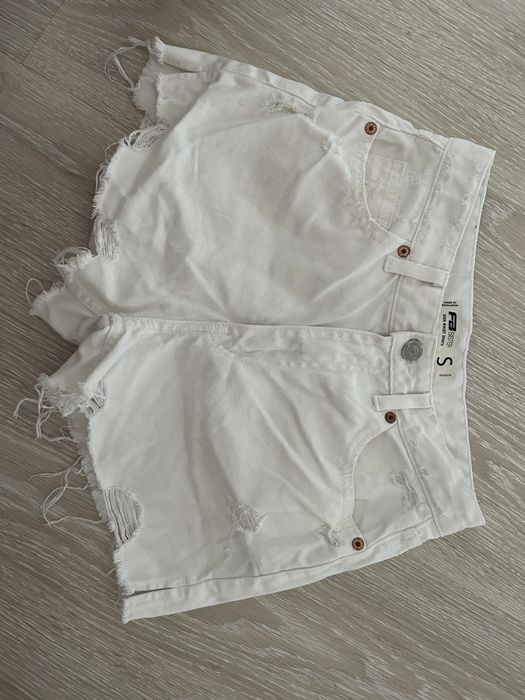 Къси дънкови панталонки