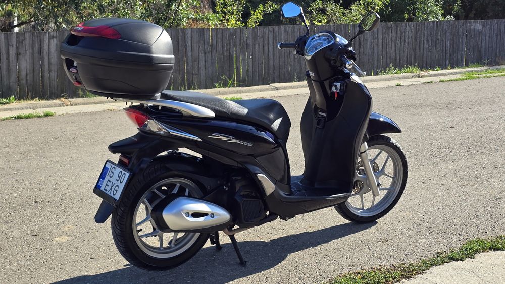 Scuter Honda SH mode 125 / 2015 / inmatriculat Ro