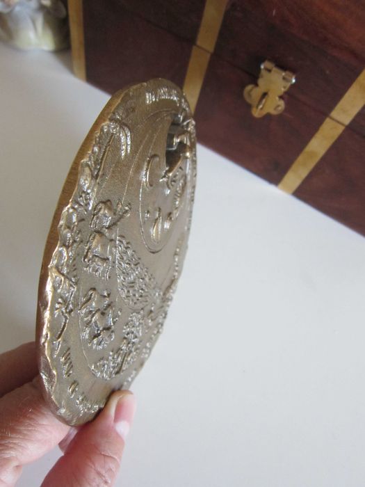 cadou rar  sculptura Creatia Geneza Hermann Schilcher bronz masiv 1970