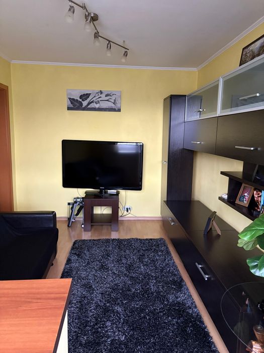 Apartament  două camere decomandat