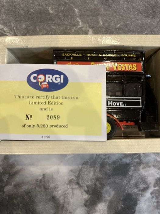 Колекционерски автобуси в умален мащап