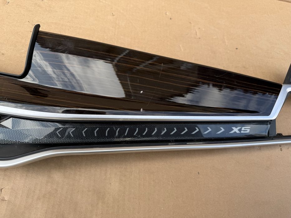 Декоративна ляйсна табло BMW X5 G05 LCI
