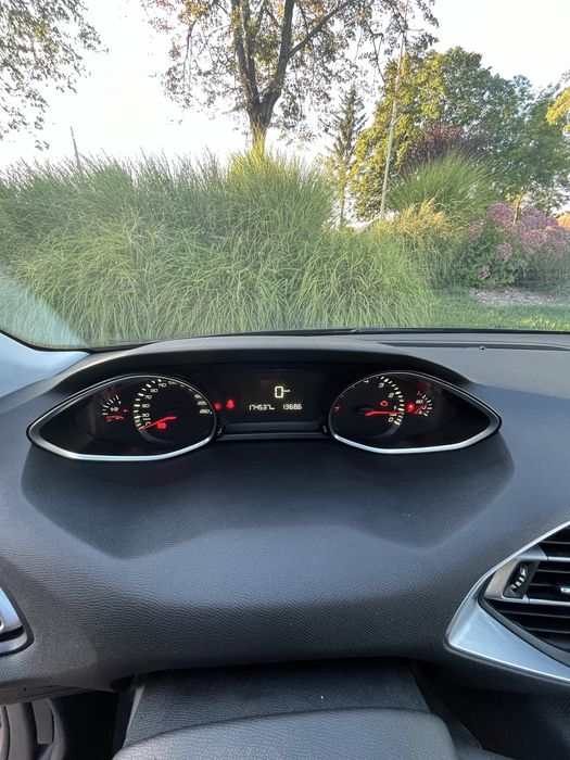 Vând Peugeot 308, 1.2 benzină