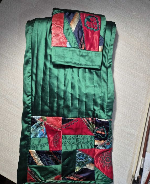 Зеленый стеганный чапан