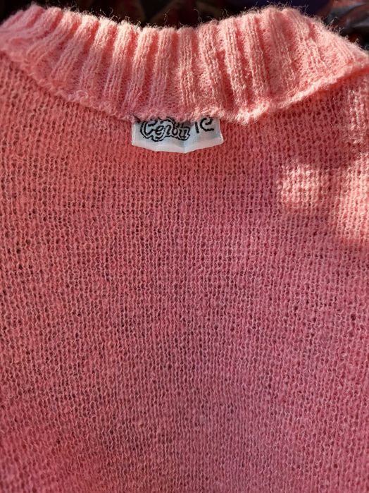 Продава вълнени фанела , пуловер, жилетка, елек ръчно плетени