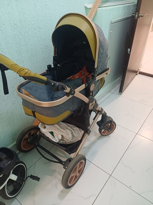 Коляска детская в хорошем состоянии