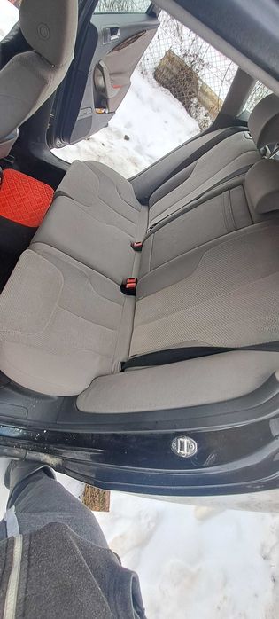 Curat tapiterie auto