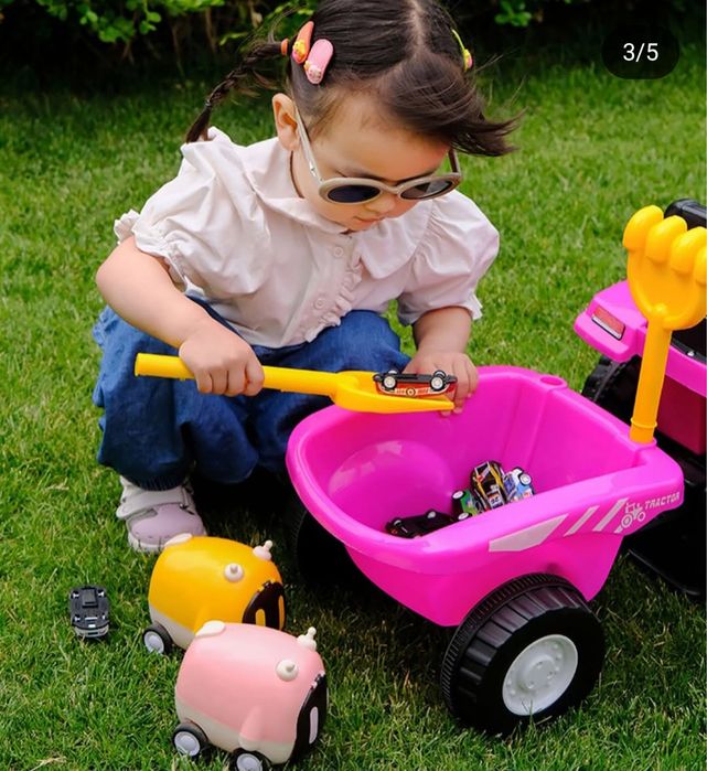 Пушкар каталка New Holland, синний трактор.