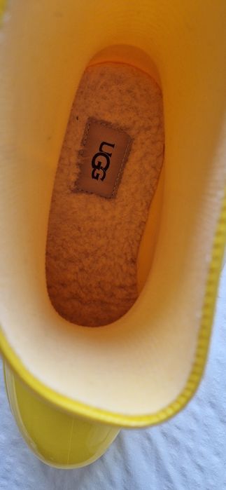 Cizme UGG pt ploaie
