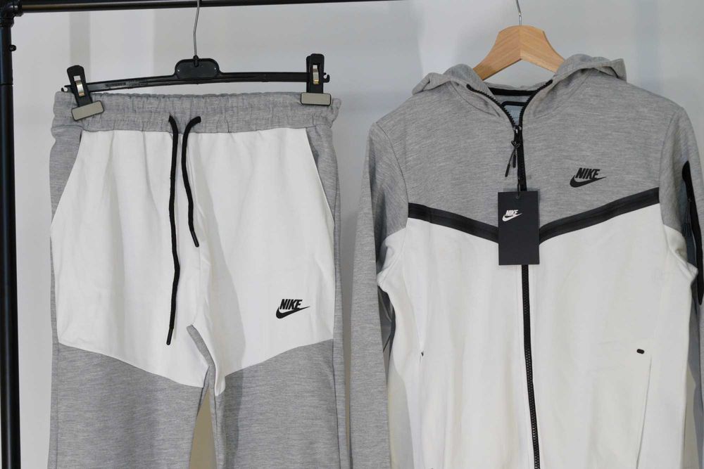 Trening Nike Tech Fleece, Model NOU 2025 -Calitate Premium baieti fete
