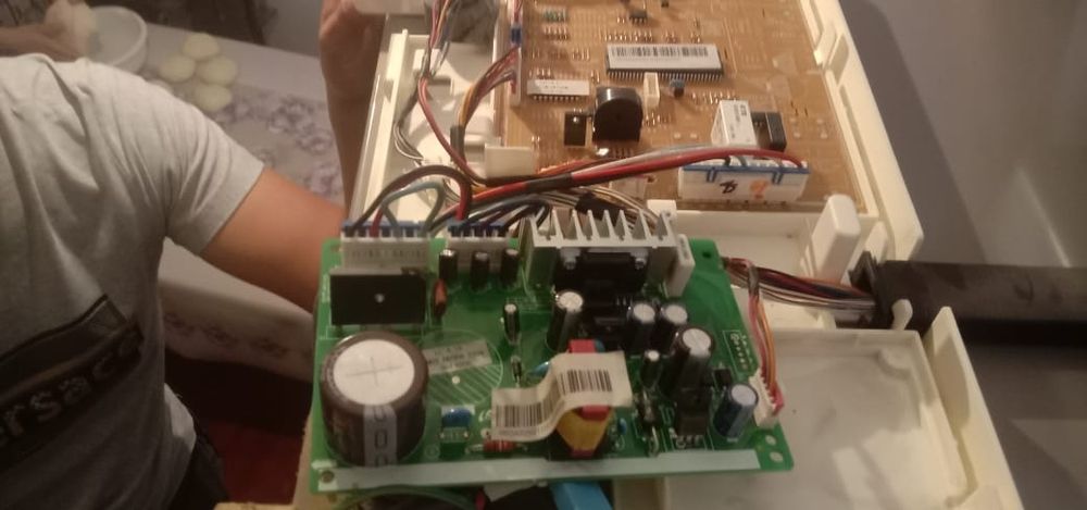 Ремонт Холодильников, Бюриса, Беко, Самсунг.