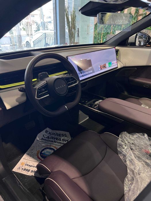 Mazda EZ60 Max Full pozitsiya Gibrid