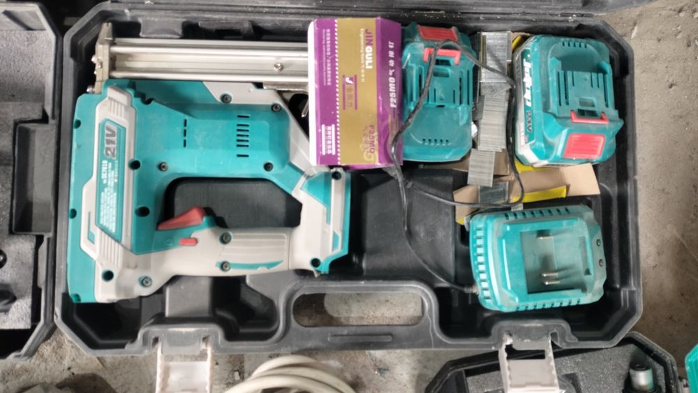 Инструменты продам срочно