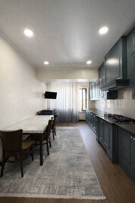 Продаётся 9комнатная квартира в Габусе,ор мечеть Ракат, Яккасарайский