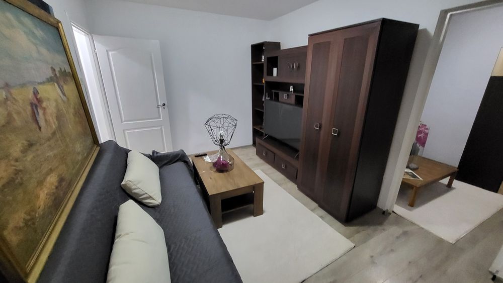 Vand apartament 2 camere