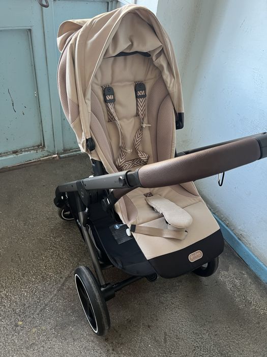 Carucior Cybex balios s lux almond beige