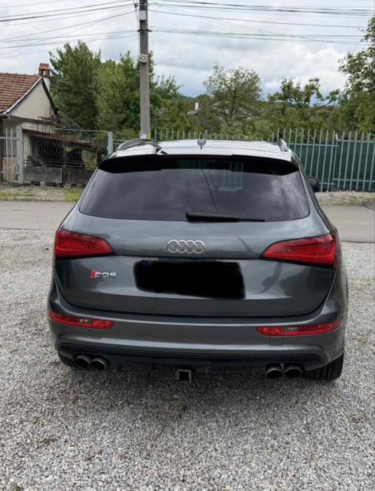 Audi SQ5 15 900 € ; 167000 км