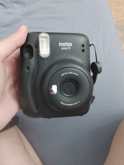 Fujifilm Instax Mini 11, черный цвет
