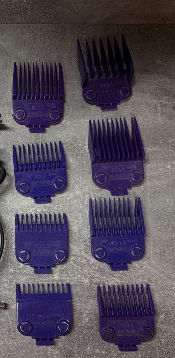 ANDIS MASTER CORDLESS машинка профессионална